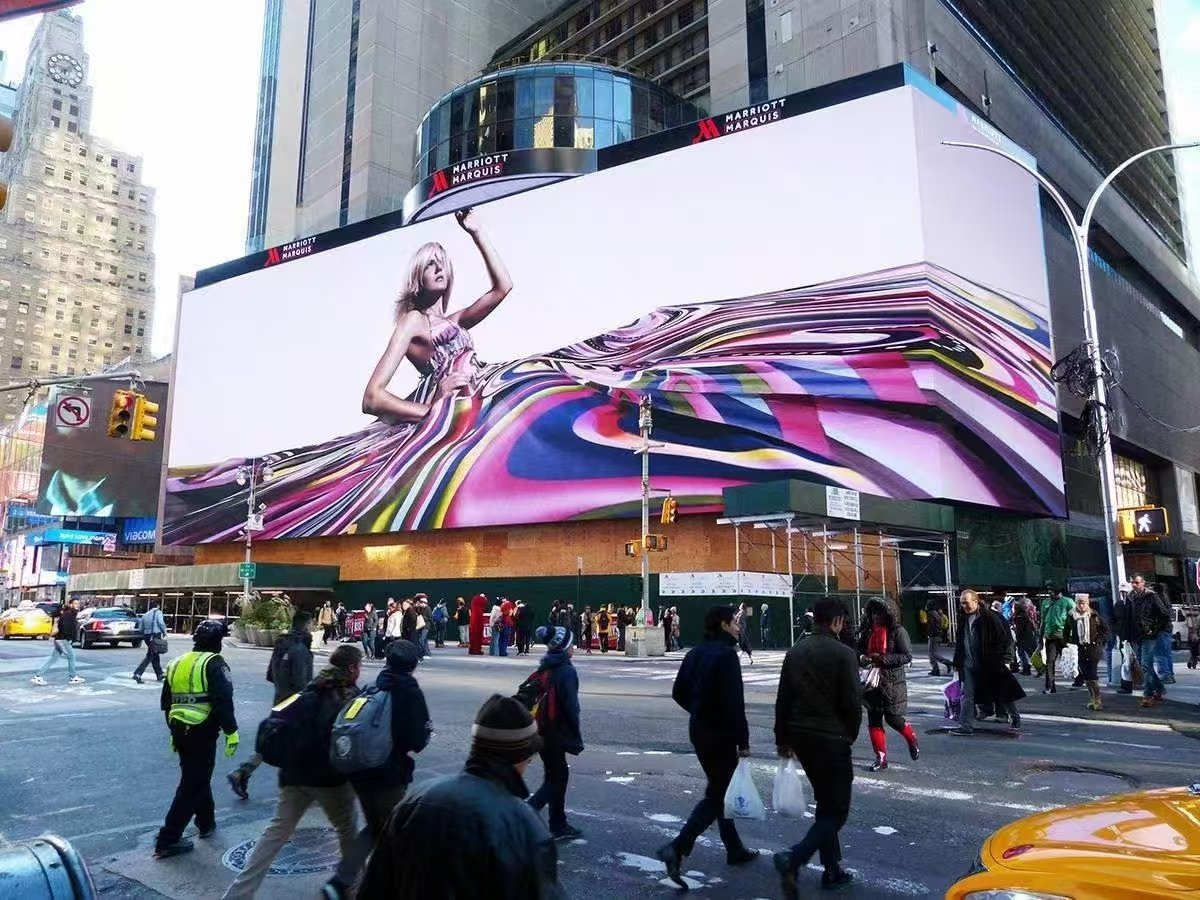 Latest Innovations in Outdoor LED Advertising Screens: Enhancing Engagement and Impact