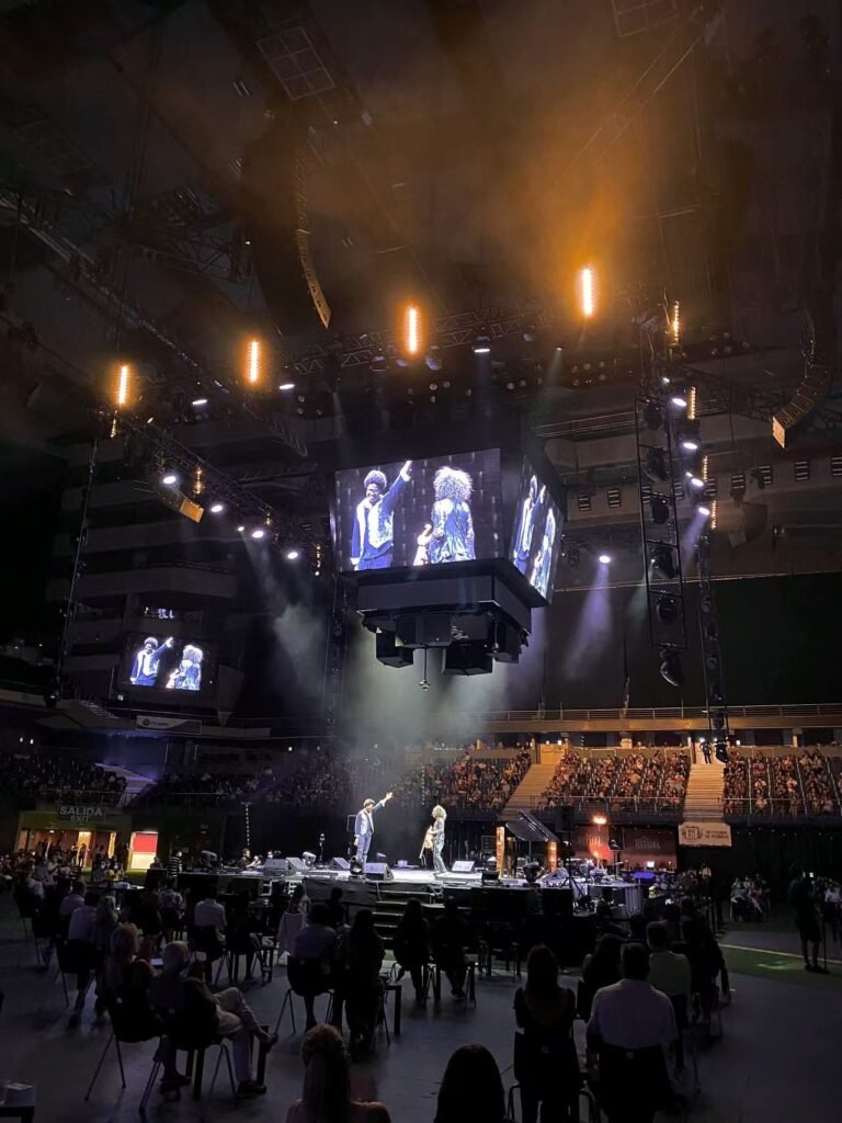 Sports center 4 sides led screen wall in usa